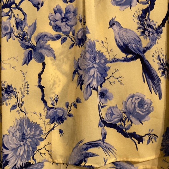 Talbots Floral - Yellow and Blue 3/3 sleeve top - Picture 2 of 8